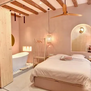 https://la-loge-du-rveur-spa-vieux-lyon.hotels-rhonealpes.com